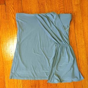 Sleek strapless silver top